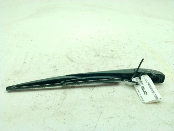852410D170  BRAZO LIMPIAPARABRISAS TRA PORTÓN TOYOTA YARIS CROSS (MXP_)|Desguaces La Cabaña