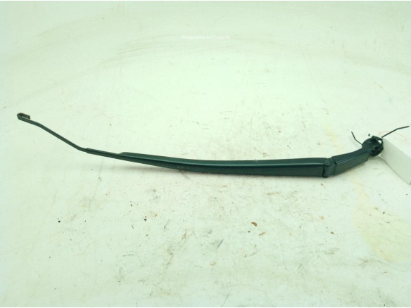 852110D290  BRAZO LIMPIAPARABRISAS DEL DER TOYOTA YARIS CROSS (MXP_)|Desguaces La Cabaña