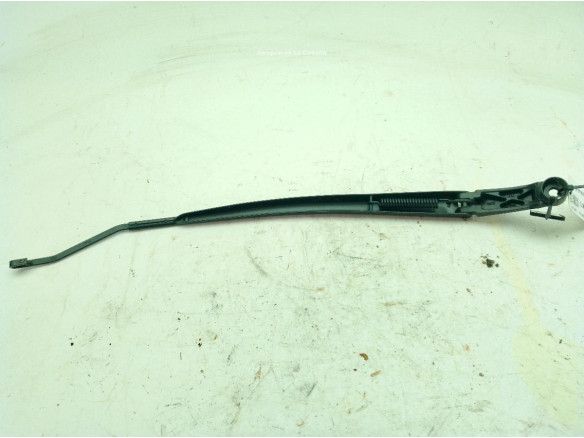 852110D290  BRAZO LIMPIAPARABRISAS DEL DER TOYOTA YARIS CROSS (MXP_)|Desguaces La Cabaña