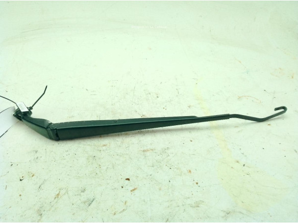 852210D240  BRAZO LIMPIAPARABRISAS DEL IZQ TOYOTA YARIS CROSS (MXP_)|Desguaces La Cabaña