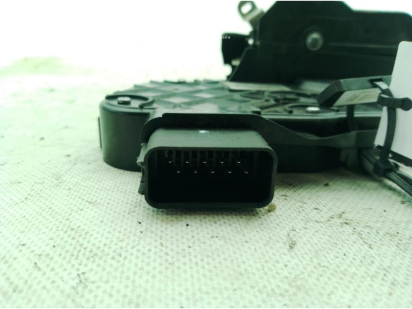 979592 CERRADURA PUERTA LAT TRA DER LAND ROVER FREELANDER 2 (L359)|Desguaces La Cabaña