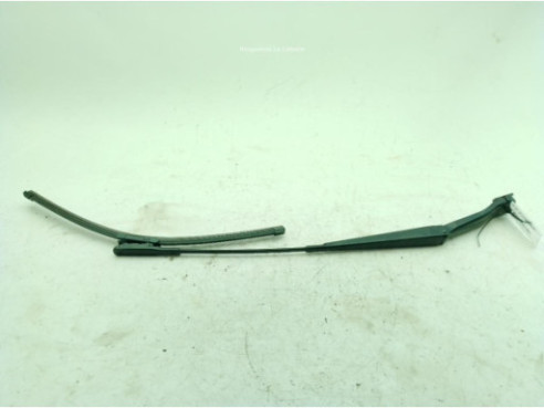 LR002246  BRAZO LIMPIAPARABRISAS DEL DER LAND ROVER FREELANDER 2 (L359)|Desguaces La Cabaña