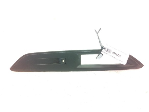 98044803ZD  MANDO ELEVALUNAS PUERTA LAT DEL DER PEUGEOT 3008 SUV (M_) |Desguaces La Cabaña