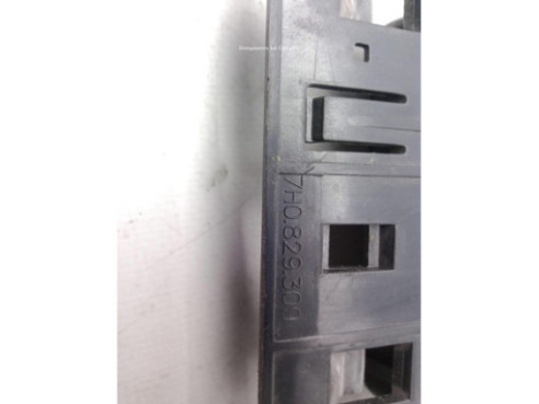 MANILLA PUERTA LAT TRA IZQ INT VW TRANSPORTER V Caja/Chasis (7JD, 7JE, 7JL, 7JY, 7JZ, 7FD, 7FE|Desguaces La Cabaña