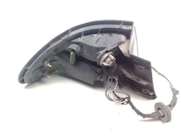 0431439 PILOTO TRA DER EXT MAZDA 323 C V (BA)|Desguaces La Cabaña