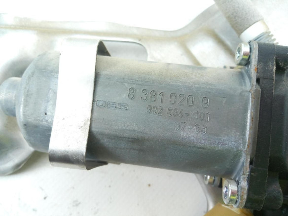 CUH500220 ELEVALUNAS PUERTA LAT DEL DER LAND ROVER RANGE ROVER III (L322) |Desguaces La Cabaña