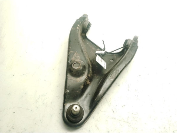 545006623R BRAZO SUSPENSION DEL DER INF DACIA DOKKER|Desguaces La Cabaña