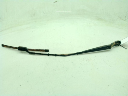 97036203 BRAZO LIMPIAPARABRISAS DEL DER PEUGEOT 3008 SUV (M_)|Desguaces La Cabaña