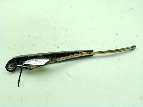 BRAZO LIMPIAPARABRISAS TRA PORTÓN BMW 1 (F40)|Desguaces La Cabaña