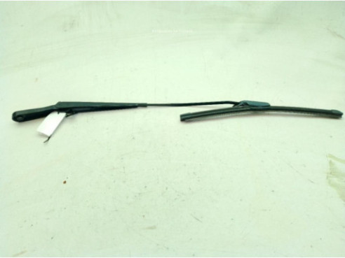 745395906 BRAZO LIMPIAPARABRISAS DEL DER BMW 1 (F40)|Desguaces La Cabaña