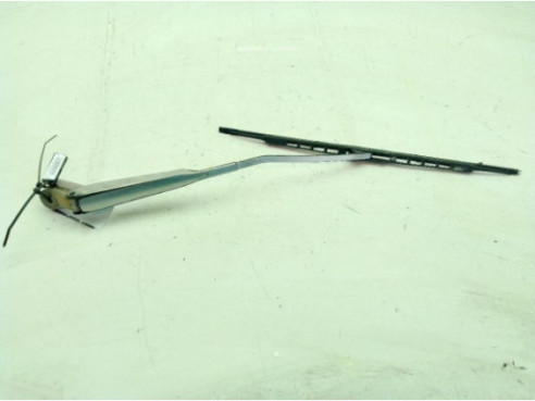 R489AR BRAZO LIMPIAPARABRISAS TRA IZQ NISSAN VANETTE CARGO Furgón (HC 23)|Desguaces La Cabaña