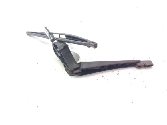 BRAZO LIMPIAPARABRISAS TRA PORTÓN RENAULT SCENIC II (JM0/1_)|Desguaces La Cabaña