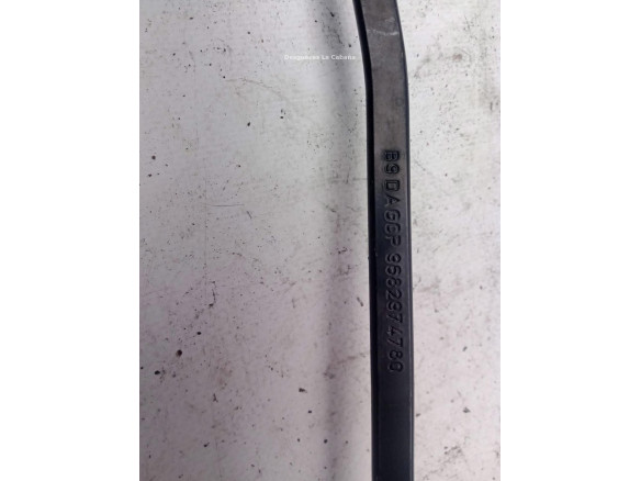 BRAZO LIMPIAPARABRISAS DEL DER PEUGEOT PARTNER Furgón|Desguaces La Cabaña