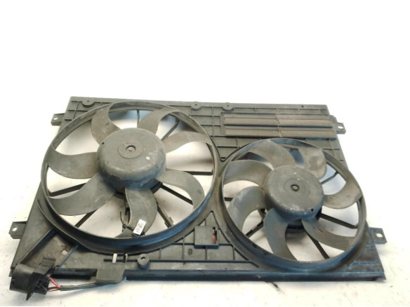 1K0121207AA ELECTROVENTILADOR VW PASSAT (3C2)|Desguaces La Cabaña