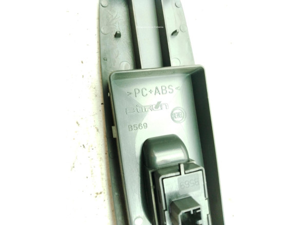 MANDO ELEVALUNAS PUERTA LAT DEL DER PEUGEOT BOXER Furgón|Desguaces La Cabaña