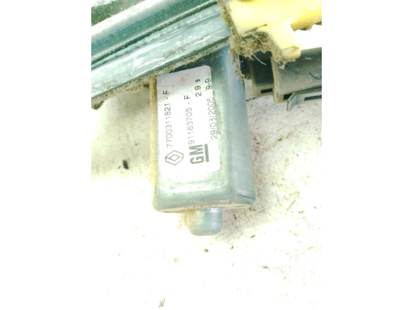 7700311821F ELEVALUNAS PUERTA LAT DEL DER NISSAN PRIMASTAR Autobús (X83)|Desguaces La Cabaña