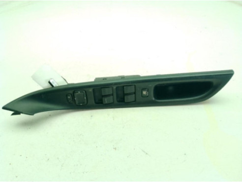 GJ6A684L6 MANDO ELEVALUNAS PUERTA LAT DEL IZQ MAZDA 6 Hatchback (GG)|Desguaces La Cabaña