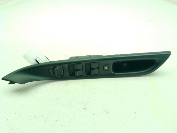GJ6A684L6 MANDO ELEVALUNAS PUERTA LAT DEL IZQ MAZDA 6 Hatchback (GG)|Desguaces La Cabaña