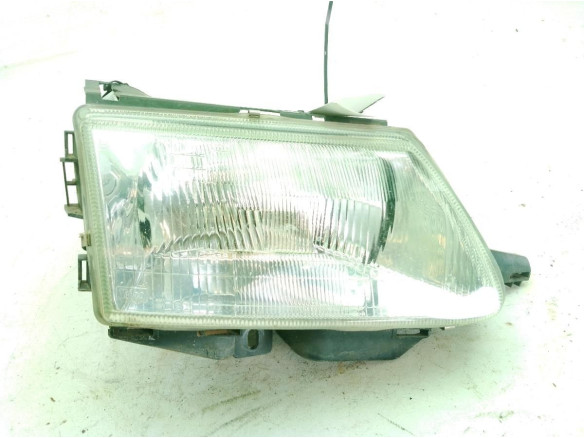 88201761 FARO DERECHO CITROEN SAXO (S0, S1)|Desguaces La Cabaña