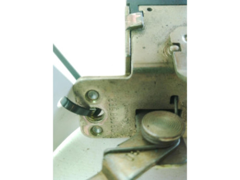 09130569 CERRADURA PORTON / TAPA MALETA OPEL ASTRA G Fastback (T98)|Desguaces La Cabaña