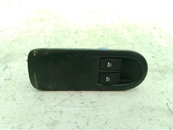 MANDO ELEVALUNAS PUERTA LAT DEL IZQ RENAULT MEGANE II (BM0/1_, CM0/1_)|Desguaces La Cabaña
