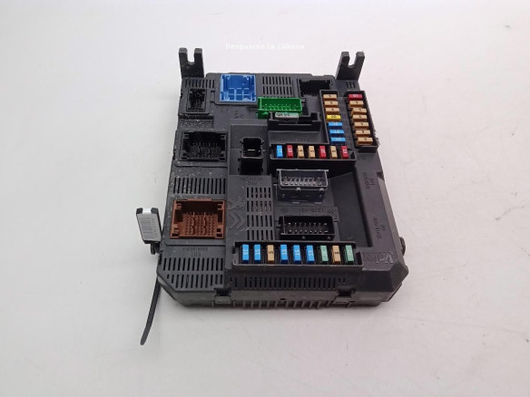 9807531680 CAJA FUSIBLES INTERIOR (BSI) PEUGEOT 208|Desguaces La Cabaña