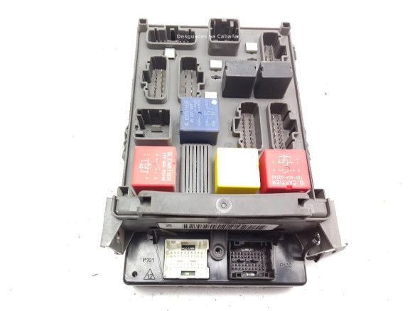 8200228558 CAJA FUSIBLES INTERIOR (BSI) RENAULT LAGUNA II (BG0/1_)|Desguaces La Cabaña