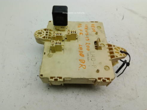 CAJA FUSIBLES INTERIOR (BSI) LEXUS IS I (_E1_)|Desguaces La Cabaña