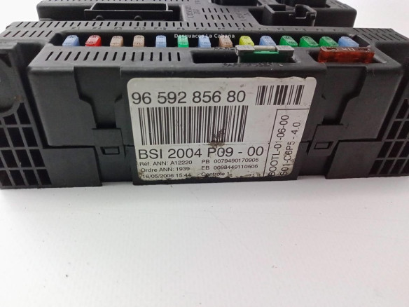 9659285680,BSI2004P0900, CAJA FUSIBLES INTERIOR (BSI) CITROEN C4 I (LC_)|Desguaces La Cabaña