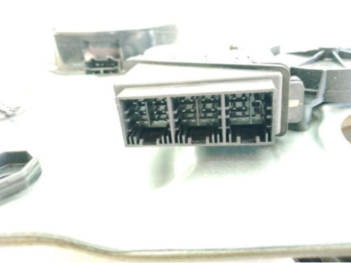 3521238 ELEVALUNAS PUERTA LAT DEL IZQ VW POLO (9N_)|Desguaces La Cabaña