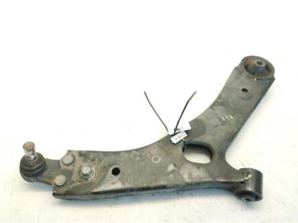545012Y000  BRAZO SUSPENSION DEL DER INF KIA SPORTAGE (SL)|Desguaces La Cabaña
