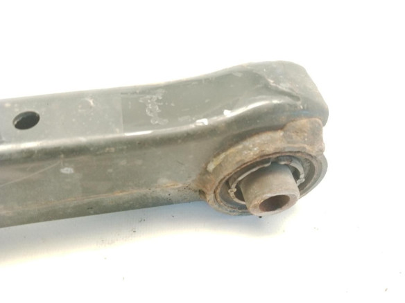 552102Y000  BRAZO SUSPENSION TRA IZQ INF CENTRAL KIA SPORTAGE (SL)|Desguaces La Cabaña