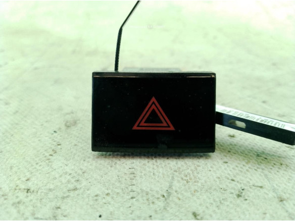 INTERRUPTOR WARNING HYUNDAI ix35 (LM, EL, ELH)|Desguaces La Cabaña