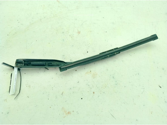 A148200144 BRAZO LIMPIAPARABRISAS TRA PORTÓN MERCEDES BENZ VANEO (414)|Desguaces La Cabaña