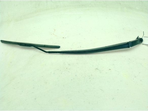 BRAZO LIMPIAPARABRISAS DEL DER TOYOTA YARIS CROSS (MXP_)|Desguaces La Cabaña