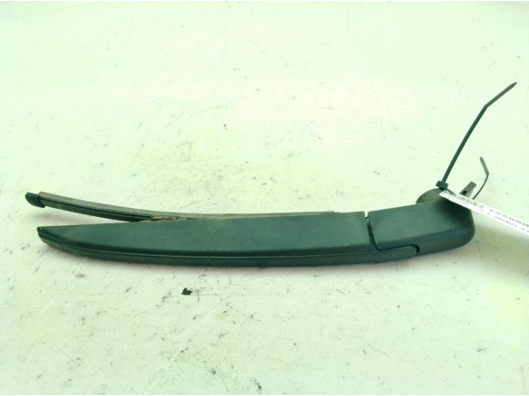 BRAZO LIMPIAPARABRISAS TRA PORTÓN RENAULT CLIO IV (BH_)|Desguaces La Cabaña