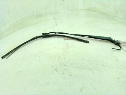 BRAZO LIMPIAPARABRISAS DEL IZQ MERCEDES BENZ VITO Autobús (638)|Desguaces La Cabaña