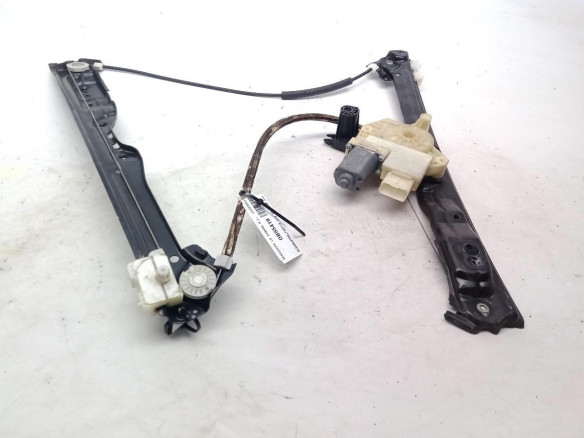9826079580  ELEVALUNAS PUERTA LAT DEL IZQ PEUGEOT 308 SW II|Desguaces La Cabaña