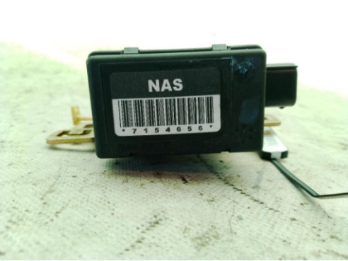CERRADURA PORTON / TAPA MALETA MINI MINI (R50, R53)|Desguaces La Cabaña