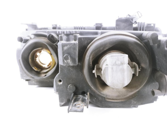 FARO DERECHO BMW 3 (E46)|Desguaces La Cabaña