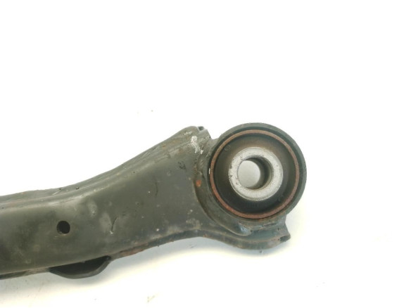 551002S050  BRAZO SUSPENSION TRA IZQ SUP POSTERIOR KIA SPORTAGE (SL)|Desguaces La Cabaña