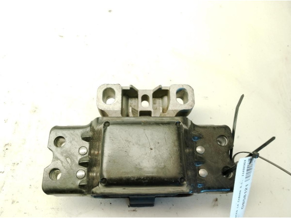 3C0199555P  SOPORTE MOTOR IZQ VW PASSAT (3C2)|Desguaces La Cabaña