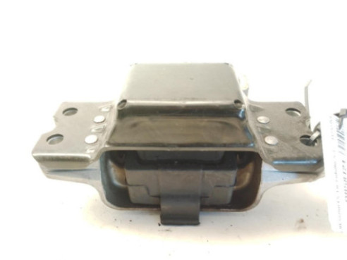 3C0199555P  SOPORTE MOTOR IZQ VW PASSAT (3C2)|Desguaces La Cabaña