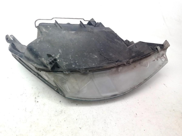 FARO IZQUIERDO FORD FOCUS Turnier (DNW)|Desguaces La Cabaña