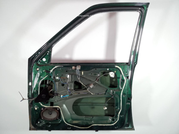 PUERTA LAT DEL DER NISSAN TERRANO II (R20) |Desguaces La Cabaña