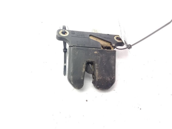 CERRADURA PORTON / TAPA MALETA SEAT TOLEDO II (1M2)|Desguaces La Cabaña