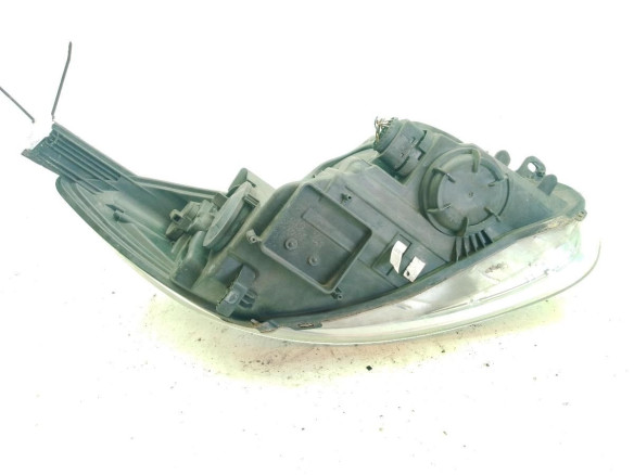 BM5113W030AK FARO IZQUIERDO FORD FOCUS III Turnier|Desguaces La Cabaña