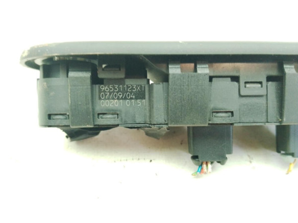 96531123XT MANDO ELEVALUNAS PUERTA LAT DEL IZQ PEUGEOT 307 SW (3H)|Desguaces La Cabaña