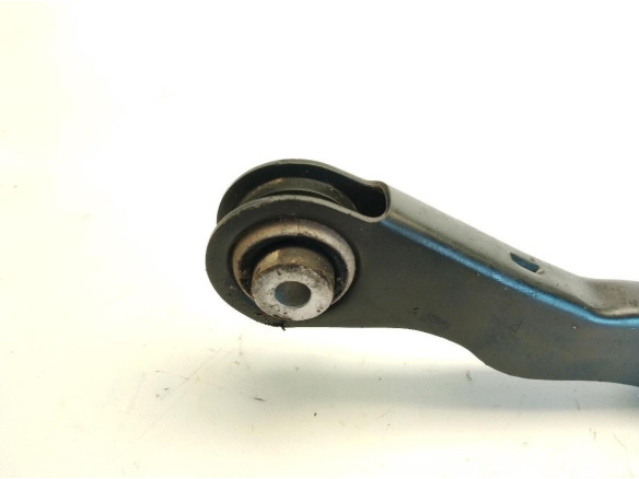 688469304 BRAZO SUSPENSION TRA IZQ SUP BMW 1 (F40)|Desguaces La Cabaña