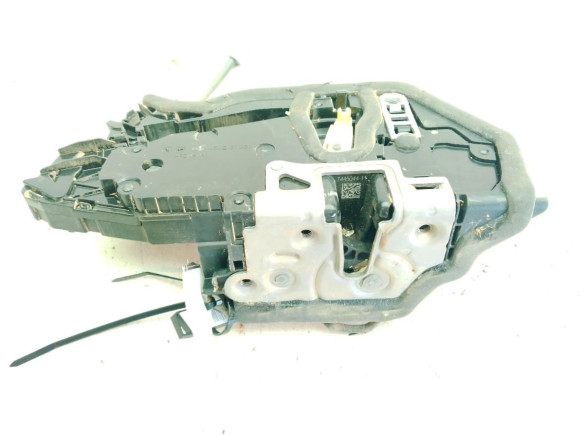 18283810 CERRADURA PUERTA LAT DEL DER BMW 1 (F40)|Desguaces La Cabaña